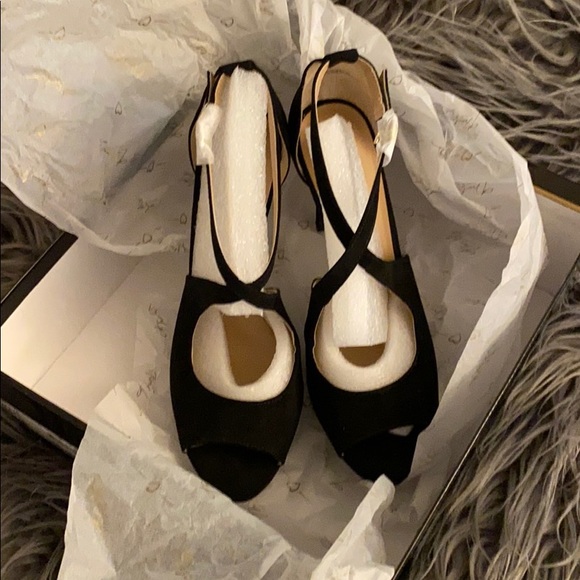 Thalia Sodi Shoes - Cute black heels